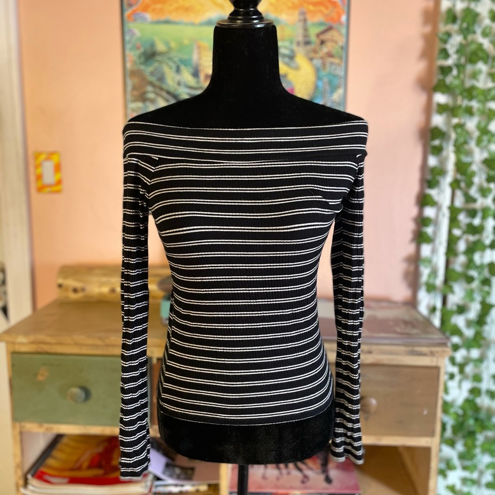 Large Aeropostale black and white striped strapless shirt